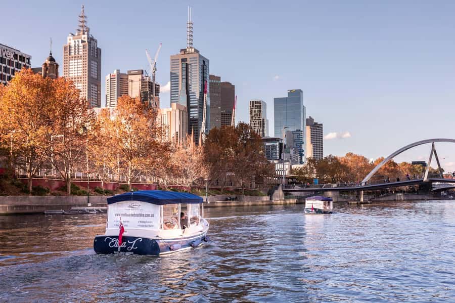 1.5Hr Yarra River Crown Flames and City Lights Cruise - The first minutes on the Yarra River