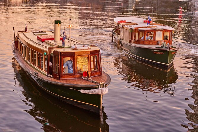 1 Hour Sight seeing Melbourne River Cruise on historic vessel - Starting at 3 Southbank Promenade