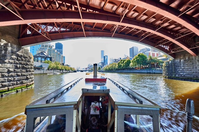 1 Hour Sight seeing Melbourne River Cruise on historic vessel - Returning downstream through the modern city