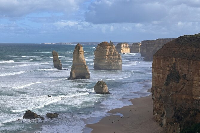 12 Apostles,Great Ocean Road Tour - hotel PICKUP & free entries - Great Otway National Park and wildlife sightings