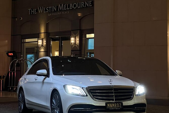 Airport Transfers - Chauffeur Car & Limo Services of Melbourne - Service Details That Matter After a Long Flight