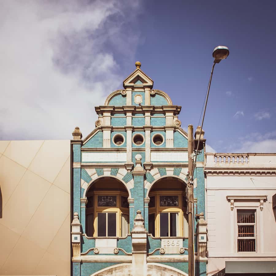 Ballarat: City Tales Guided Walking Tour + Coffee - Inside the Ballaarat Mechanics Institute