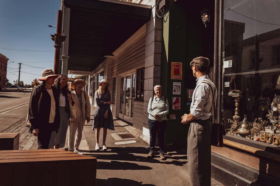 Ballarat: City Tales Guided Walking Tour + Coffee - Stories, street art, and local details