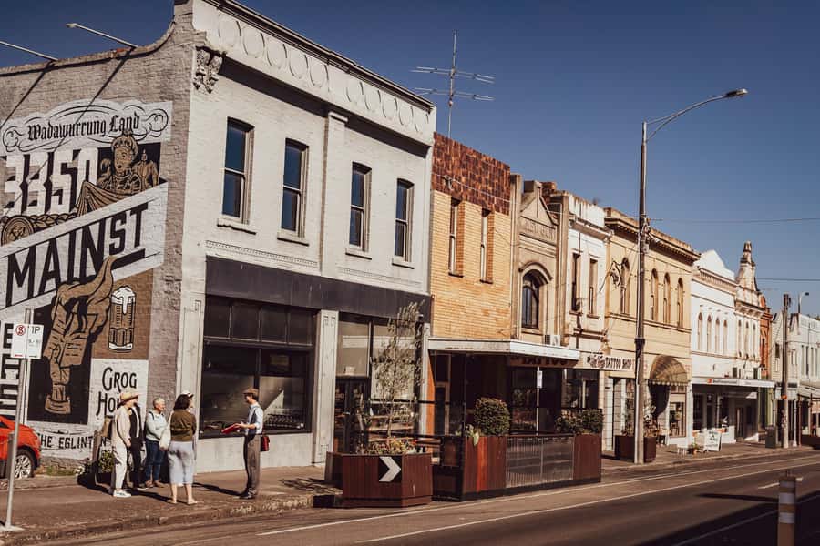 Ballarat: City Tales Guided Walking Tour + Coffee - Should you book the City Tales tour?