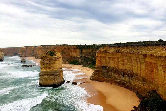 Boutique Great Ocean Road, wildlife and Rainforest Experience - The Memorial Archway and the story of the road