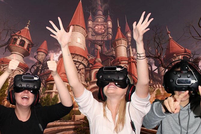 Entermission Melbourne - 60min Virtual Reality Escape Rooms - Choosing between free roam, seated VR, and Maui’s Treasure