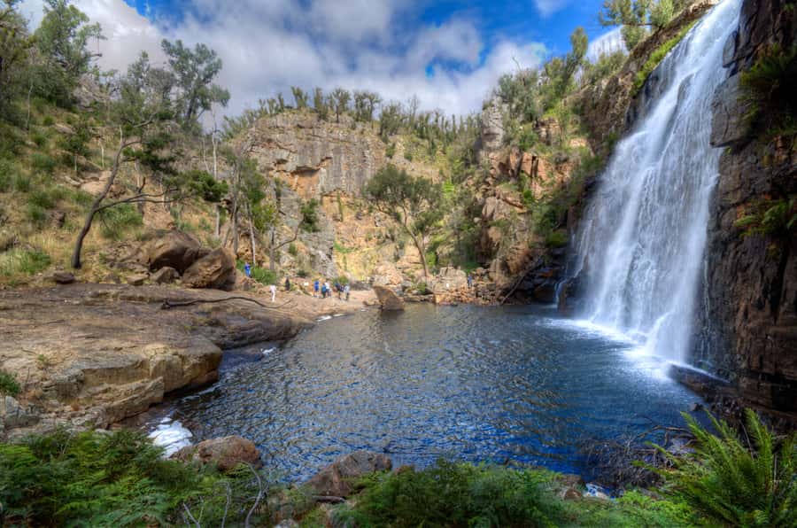 From Melbourne: Grampians National Park Small Group Tour - Halls Gap: lunch beneath the mountains
