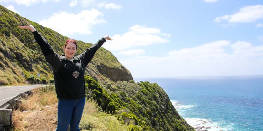 From Melbourne: Great Ocean Road & 12 Apostles Full-Day Tour - Apollo Bay: lunch, town time, and a useful pause