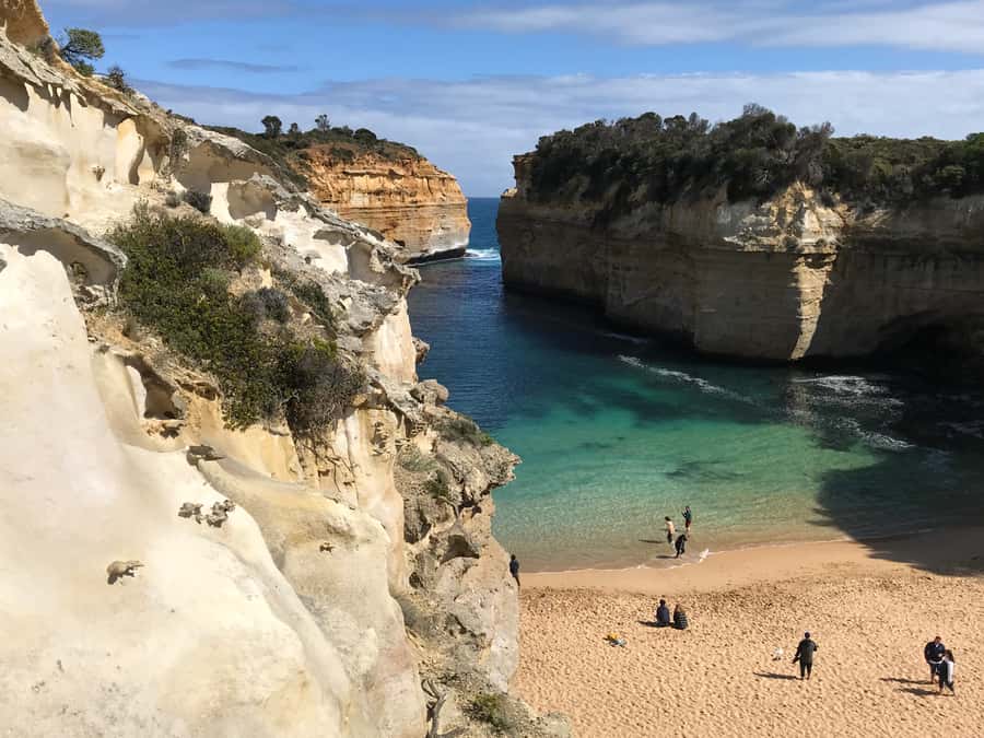 From Melbourne: Great Ocean Road Boutique Tour in Reverse - Twelve Apostles before the main rush