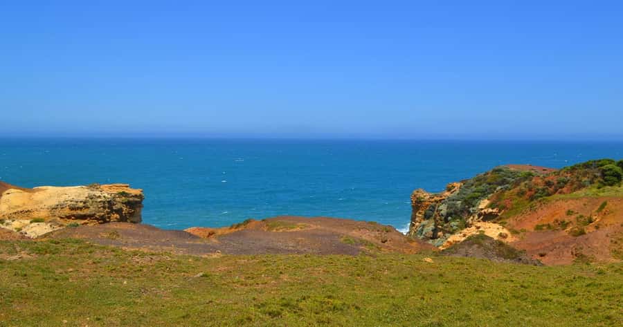 From Melbourne: Great Ocean Road Day Trip with Dinner - Food, drinks, and the $506 price