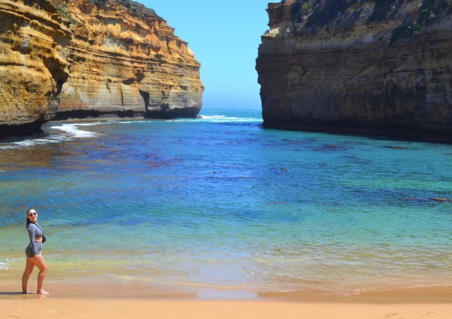 From Melbourne: Great Ocean Road Day Trip with Dinner - Maits Rest adds rainforest to the sea cliffs
