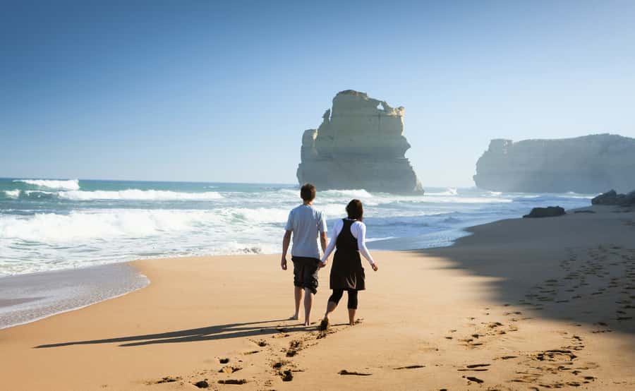 From Melbourne: Great Ocean Road Full-Day Guided Trip - Loch Ard Gorge adds drama and a human story