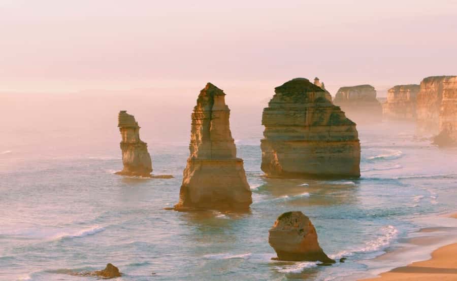 From Melbourne: Great Ocean Road Full-Day Guided Trip - Colac breaks up the long return