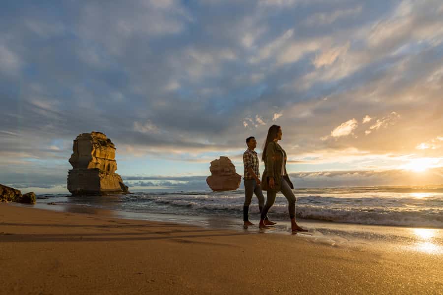 From Melbourne: Great Ocean Road Sunset Tour - The Twelve Apostles at the end of the day