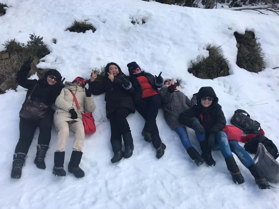 From Melbourne: Mt Buller Snow Day Small Group Boutique Tour - Arriving at Horse Hill and sorting out your day