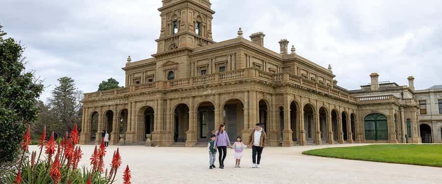 From Melbourne: Werribee Open Range Zoo & Werribee Mansion - Practical strengths and small drawbacks