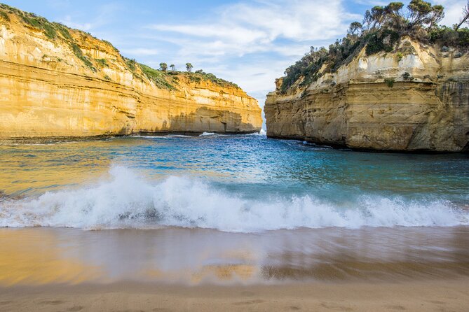 Full day Shared Tour to Twelve Apostle (Melbourne Chinese Tour) - The Twelve Apostles Give You the Big Coastal Moment