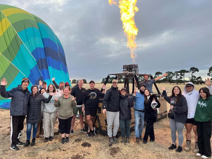 Geelong: Balloon Flight at Sunrise with Breakfast - Is $290 per person fair value?