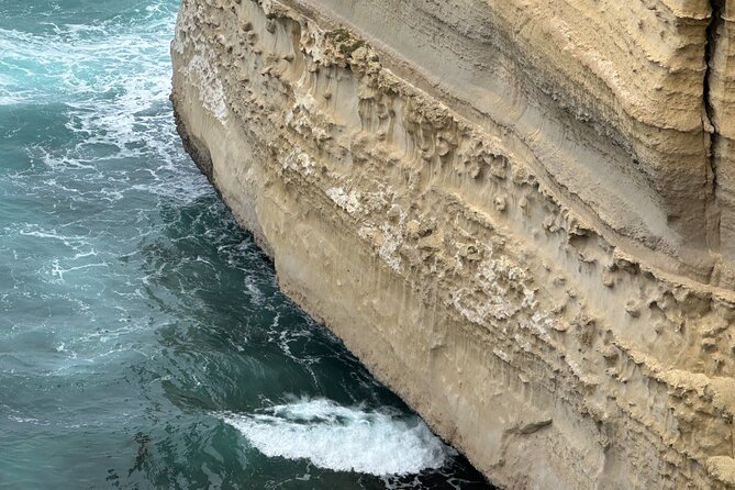 Great Ocean Road 12 apostles PRIVATE Luxury Tour 5 PAX all incl. - The Twelve Apostles deserve the early visit