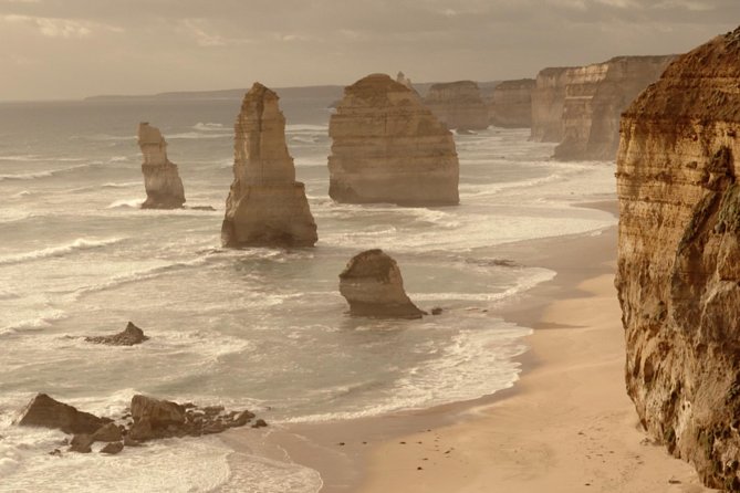 Great Ocean Road Grampians 2 Day Overnight Tour from Melbourne - The Twelve Apostles and Loch Ard Gorge