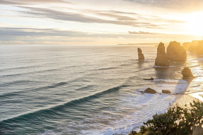 Great Ocean Road Reverse Tour with Iconic Stops & Wildlife - The Twelve Apostles: 45 minutes for the main event