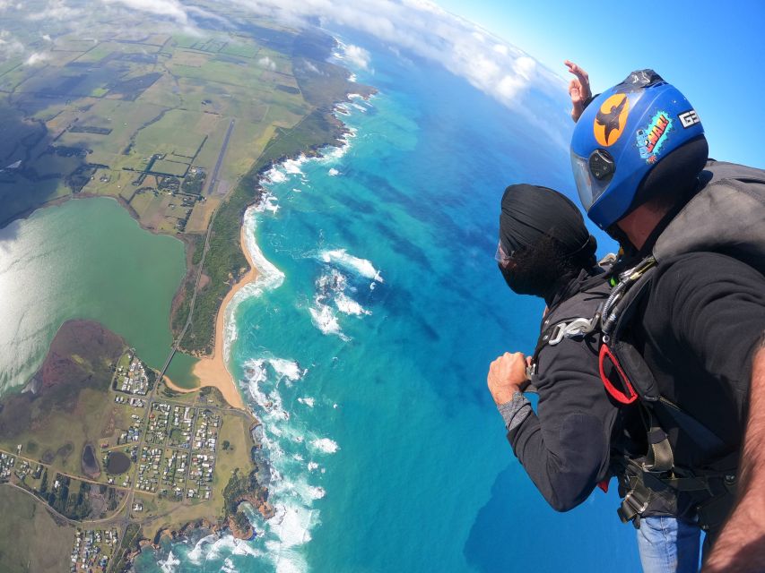 Great Ocean Road: Skydive over the Twelve Apostles - The 60-second freefall