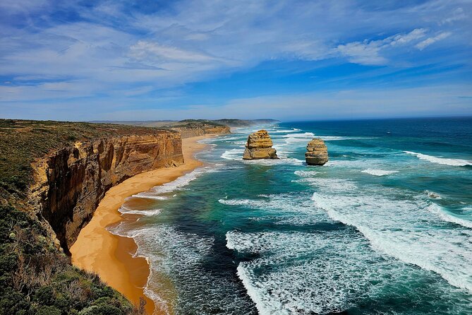 Great Ocean Road Small Group Tour with Dingos, Sparkling & Lunch - Why this Great Ocean Road tour feels different