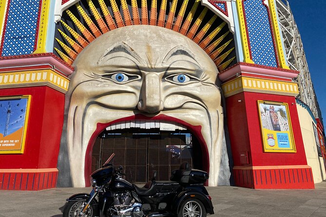Harley Davidson Trike Tour of Melbourne - Leaving the CBD for Port Melbourne