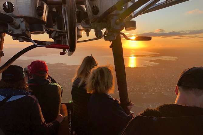 Hot Air Balloon Flights Geelong (The Great Ocean) + Breakfast - Landing, returning to Rydges, and breakfast