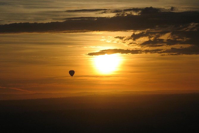 Hot Air Balloon Flights Geelong (The Great Ocean) + Breakfast - Who will enjoy this most?