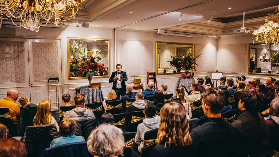 Impossible Occurrences - Melbourne Magic Show - Key points to know before booking
