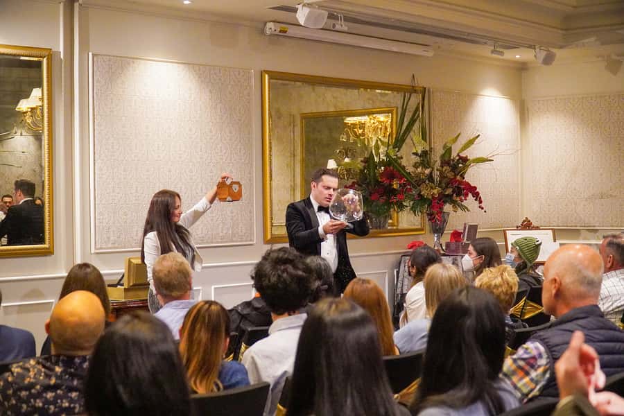 Impossible Occurrences - Melbourne Magic Show - The Marriott setting gives the evening a polished feel