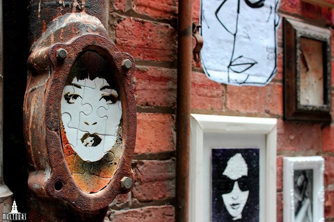 Laneways of Melbourne - Street art, galleries, shops, and cafe corners