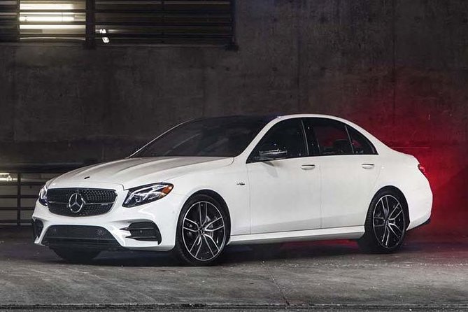 Luxury Chauffeur Car Melbourne Airport To CBD or city to airport - Key points to know before booking