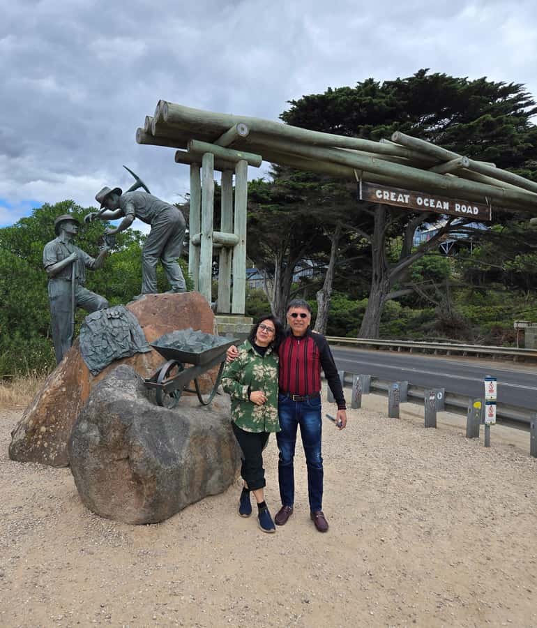 Luxury Private Great Ocean Road Tour – Up to 14 Guests - What the tour includes and what you pay separately