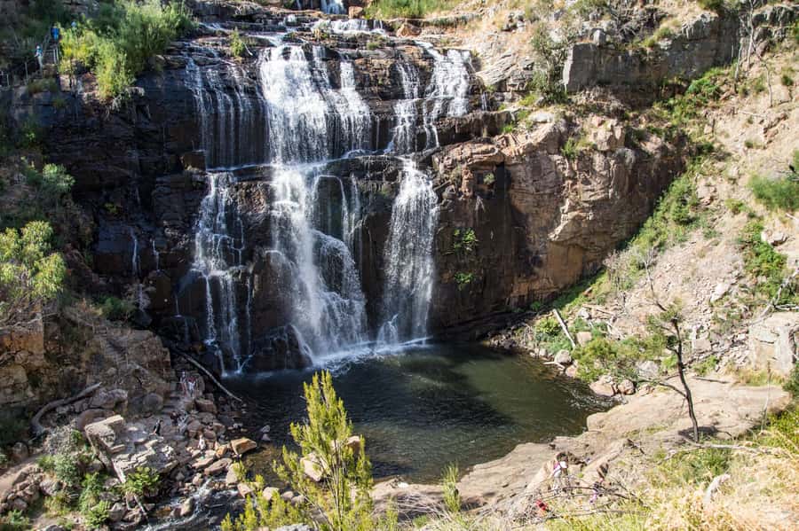 Melbourne: 2-Day Great Ocean Road & Grampians Tour - Day two: kangaroos and the Grampians