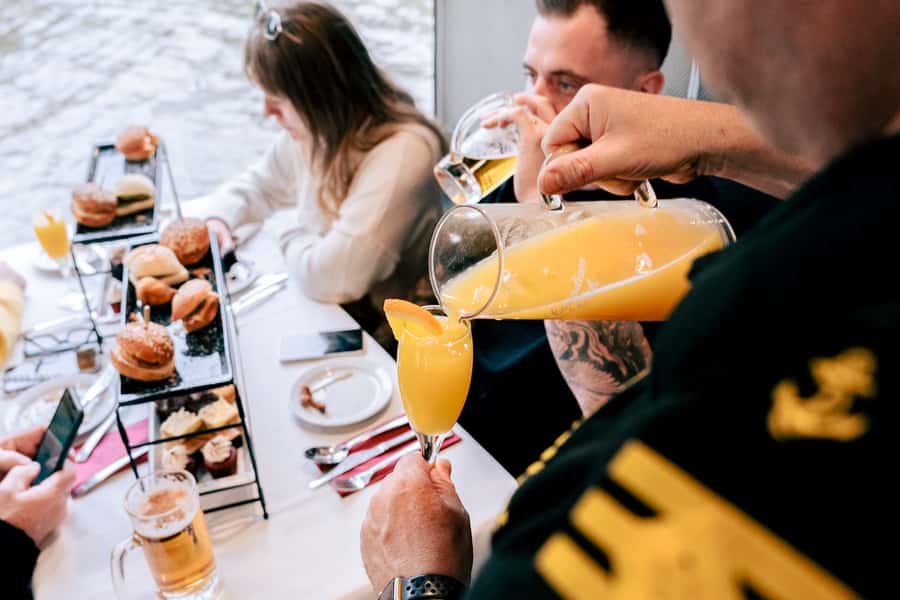 Melbourne: 2-Hour Bottomless Brunch Cruise - Boarding at Southgate and settling into the Spirit of Melbourne