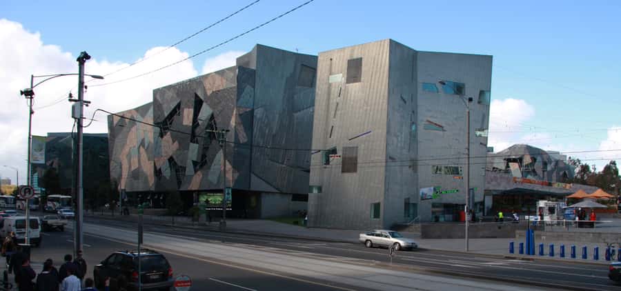 Melbourne 3-Hour Small Group Tour with Beach Boxes - Key points at a glance