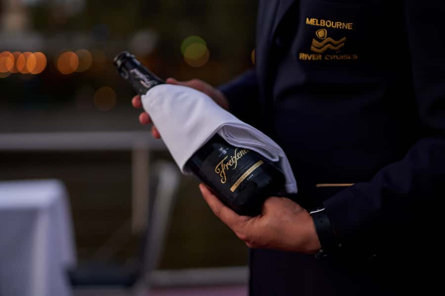 Melbourne: 4-Course Dinner Cruise with Drinks - Boarding at Southbank for a night on the Yarra