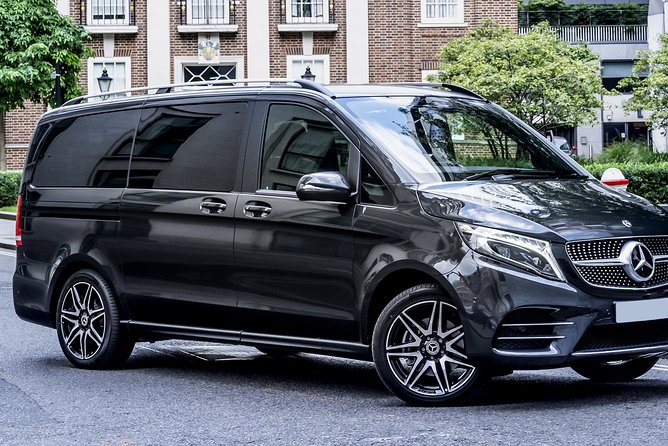 Melbourne Airport Transfer with Meet and Greet Service - Why the private group size affects the value