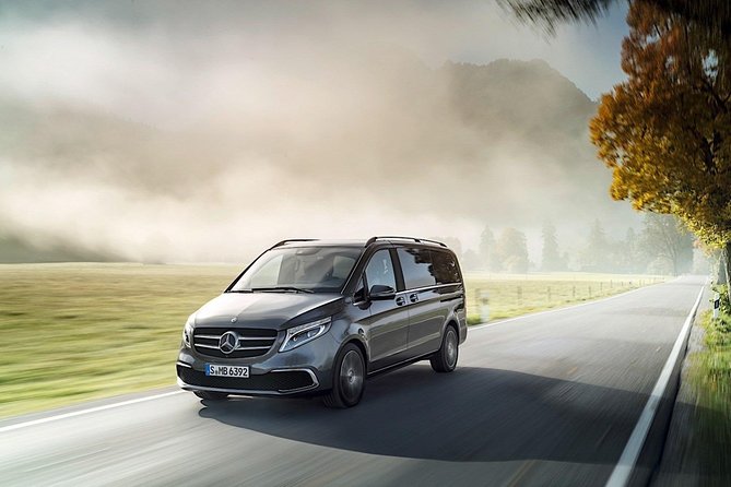 Melbourne Airport Transfer with Meet and Greet Service - The vehicle comforts that matter most
