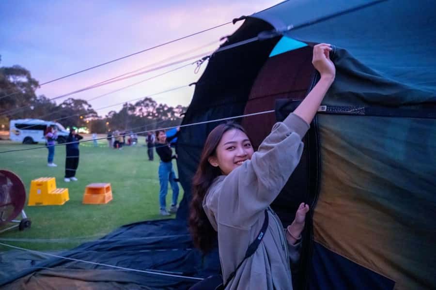 Melbourne: Balloon Flight at Sunrise - Watching the balloon come alive