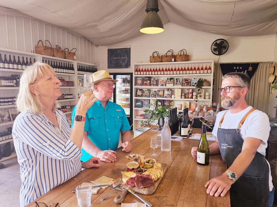 Melbourne: Boutique Phillip Island Wine, Dine & Penguin Tour - Why the Penguin Parade is worth the long day