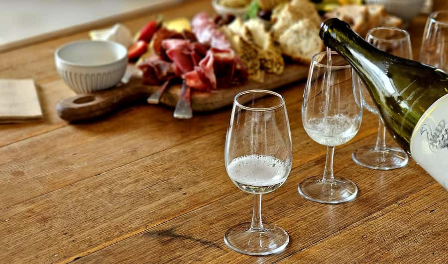 Melbourne: Boutique Phillip Island Wine, Dine & Penguin Tour - San Remo gives you a quick coastal beginning