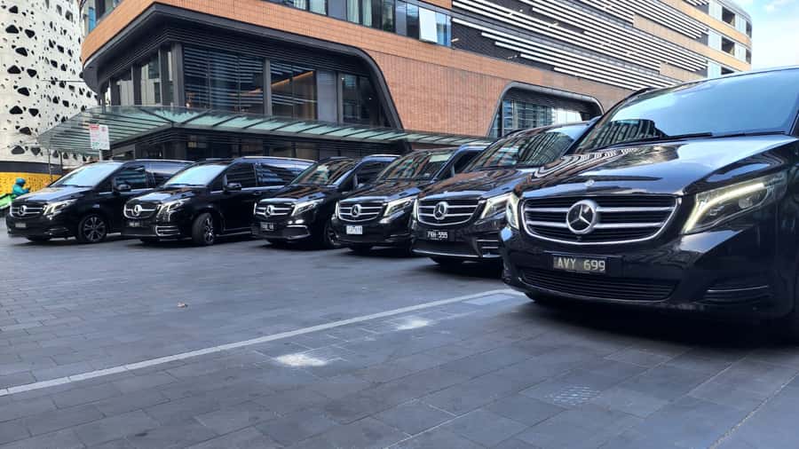 Melbourne CBD Sightseeing Private Tour – Up to 14 travellers - Queen Victoria Market in 45 minutes