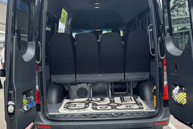 Melbourne CBD to MEL Airport Private Transfer 4 or more - Why a private airport van makes sense in Melbourne