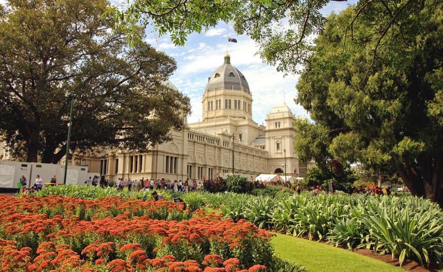 Melbourne: City Highlights Group Tour by Bus - Little Lon, Old Melbourne Gaol, and early Melbourne