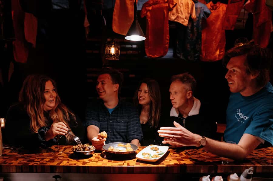 Melbourne: City Laneways Progressive Dinner and Drink - Hosier Lane and the 45-minute laneway circuit