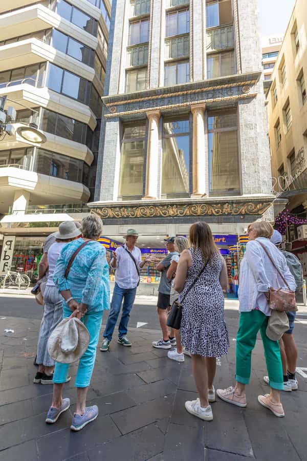 Melbourne: City Walking Tour with Local Guide - Hosier Lane and Aboriginal art bring art into the street