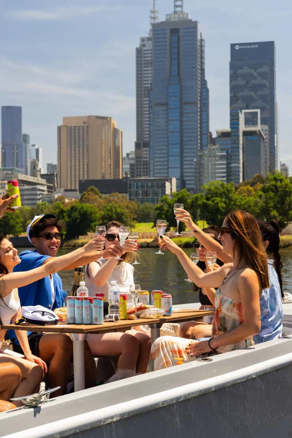 Melbourne: Electric Picnic Boat Rental on the Yarra River - Practical preparation for a comfortable ride